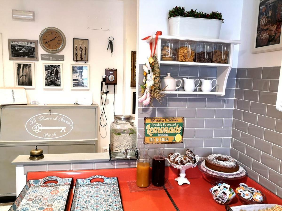 La Chiave Di Roma Acomodação com café da manhã Exterior foto